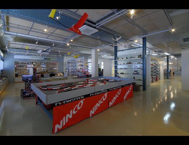 1,753M² WAREHOUSE RENTED IN SALT RIVER